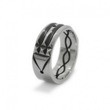 Atlantis Ring in Silver with Darkened Recesses